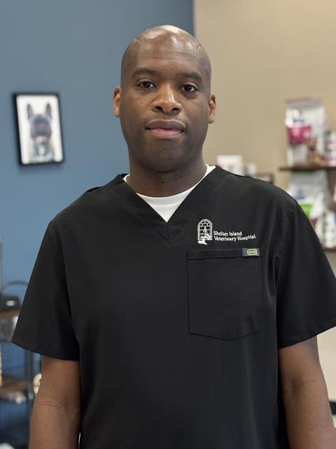 Dr. Darius Durr, Shelter Island Veterinary Hospital